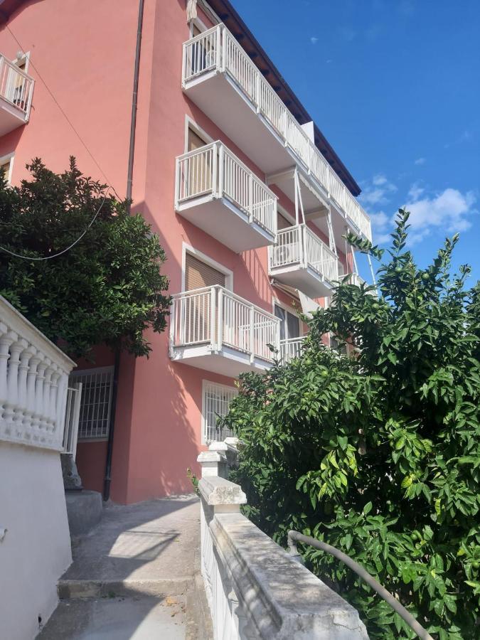 Appartamento con splendida vista mare e golfo Laigueglia Esterno foto