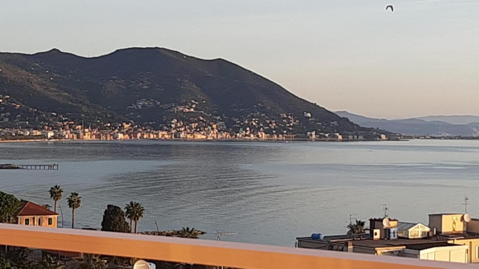 Appartamento con splendida vista mare e golfo Laigueglia Esterno foto