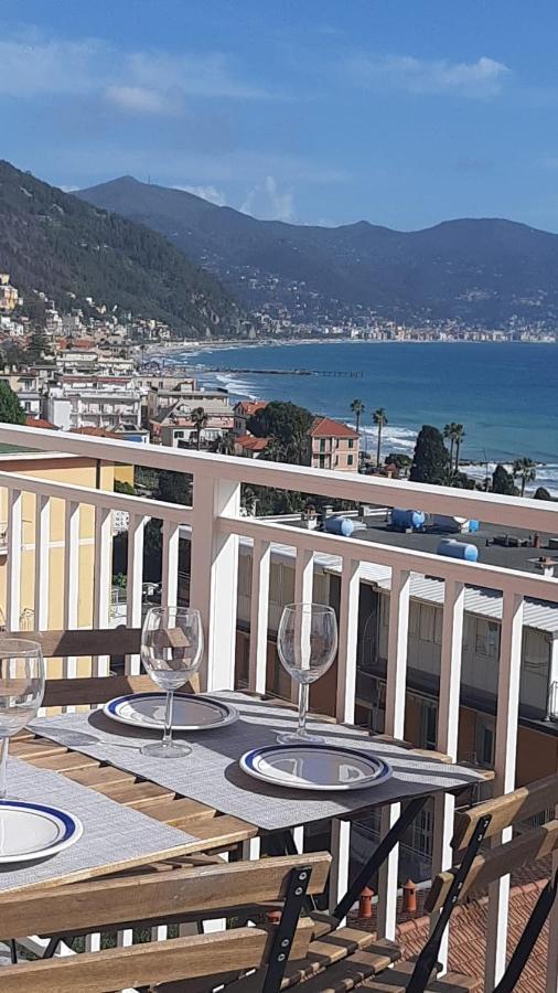 Appartamento con splendida vista mare e golfo Laigueglia Esterno foto