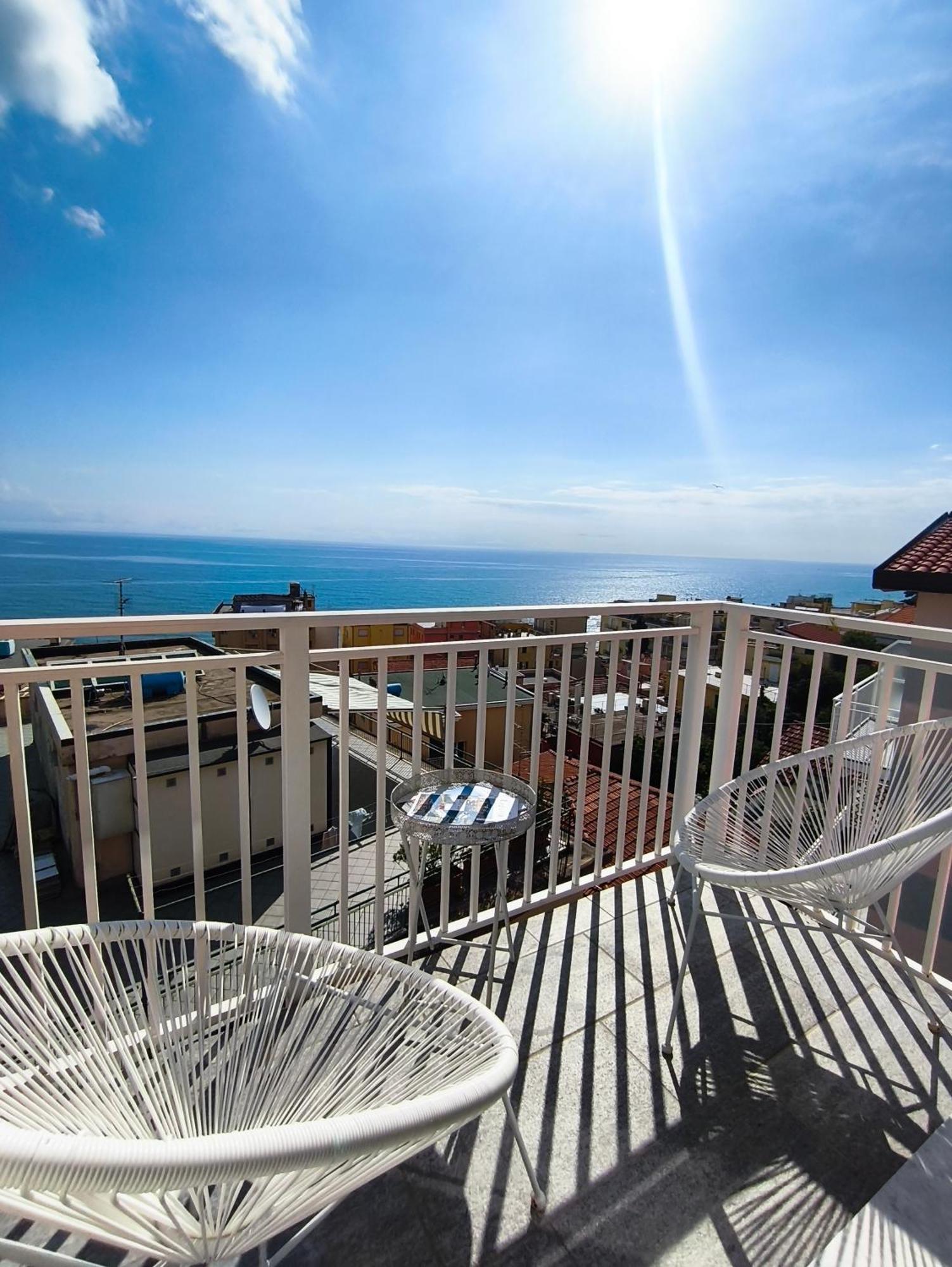 Appartamento con splendida vista mare e golfo Laigueglia Esterno foto